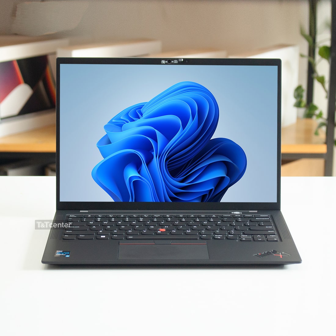 Lenovo ThinkPad X1 Carbon Gen 9 i7/32GB/256GB Giá Rẻ | T&T Center